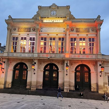 Confortable Appart 1Er Etage Centre Ville Netflix بزييه المظهر الخارجي الصورة